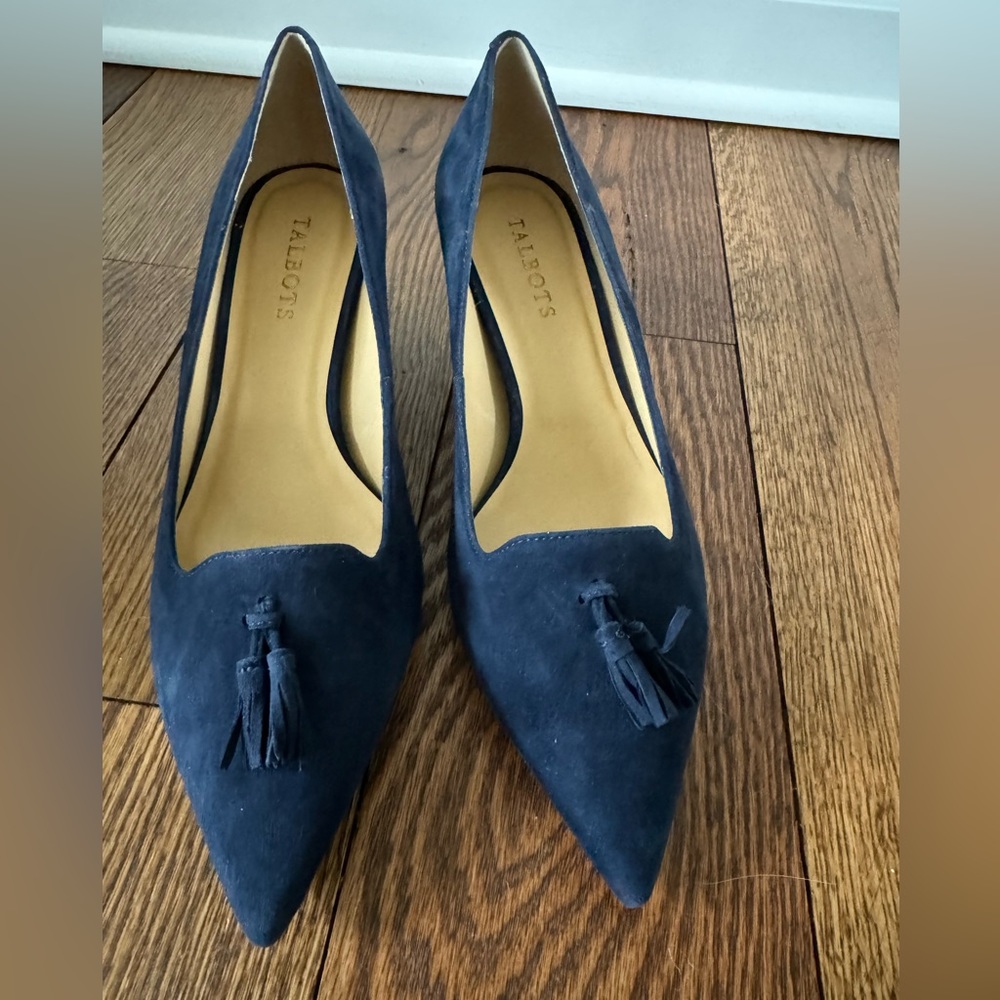 Blue suede Talbots pumps. Never been worn!